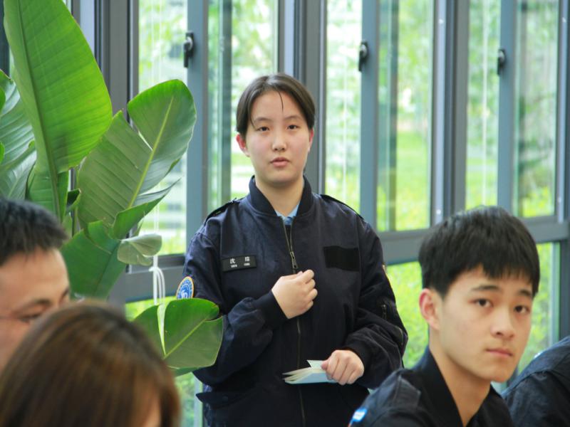 沈.JPG
